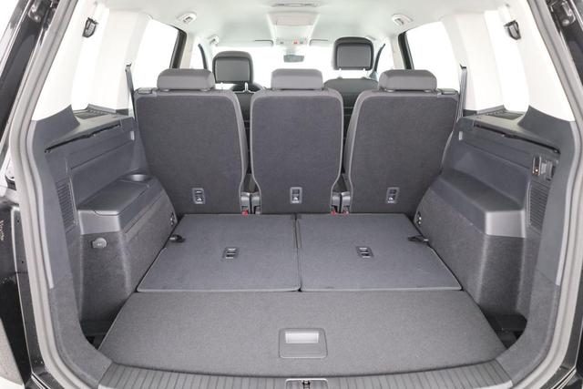 Volkswagen Touran Comfortline BMT/Start-Stopp 1.5 TSI DSG Comfortline, 7-Sitzer, AHK, easyOpen, Navi, Winterpaket 