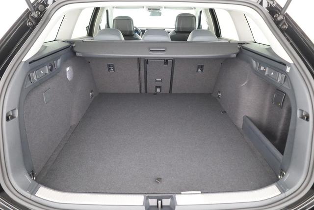 Volkswagen Passat Variant 1.5 TSI eHybrid 150 kW Business Business, IQ.Light, AHK, Winter plus, Akustik, Navi, sofort 