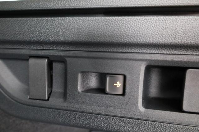 Volkswagen Passat Variant 1.5 TSI eHybrid 150 kW Business Business, IQ.Light, AHK, Winter plus, Akustik, Navi, sofort 