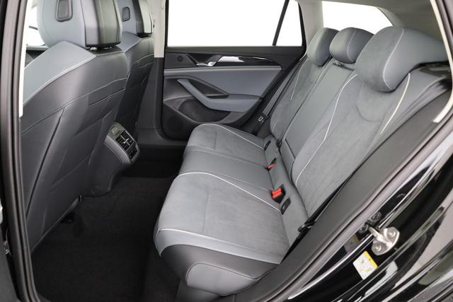 Volkswagen Passat Variant 1.5 TSI eHybrid 150 kW Business Business, HuD, 18-Zoll, Navi Pro, AHK, sofort 