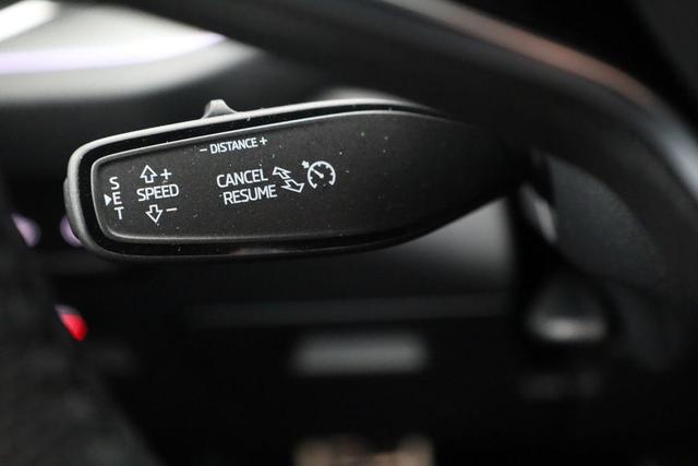 Skoda Kodiaq 1.5 TSI iV 150kW Sportline Sportline, AHK, Matrix, Navi, Kamera, sofort 