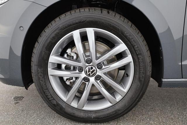 Volkswagen Touran Comfortline BMT/Start-Stopp 1.5 TSI DSG Comfortline, 7-Sitzer, AHK, easyOpen, Navi, Winterpaket 