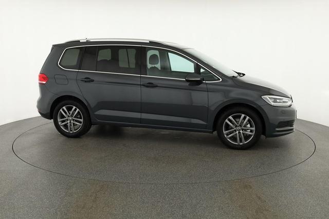 Volkswagen Touran Comfortline BMT/Start-Stopp 1.5 TSI DSG Comfortline, 7-Sitzer, AHK, easyOpen, Navi, Winterpaket 