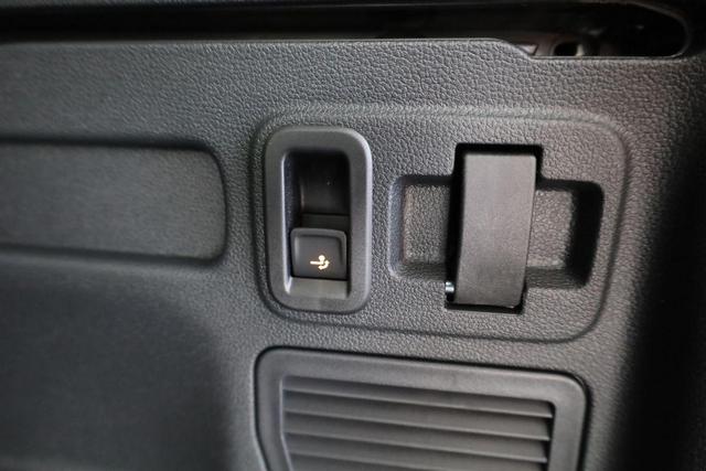 Volkswagen Touran Comfortline BMT/Start-Stopp TDI DSG Comfortline, AHK, easyOpen, Navi, Winterpaket 
