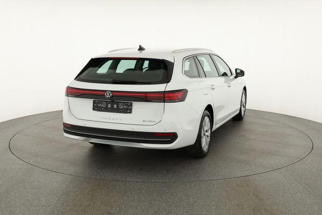 Volkswagen Passat Variant 1.5 TSI eHybrid 150 kW Business Business, AHK, Navi, Winterpaket, sofort 