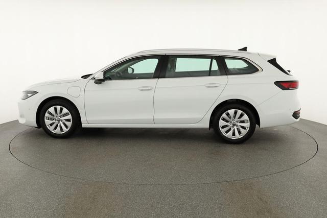 Volkswagen Passat Variant 1.5 TSI eHybrid 150 kW Business Business, AHK, Navi, Winterpaket, sofort 