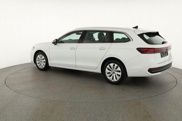 Volkswagen Passat Variant 1.5 TSI eHybrid 150 kW Business Business, AHK, Navi, Winterpaket, sofort 