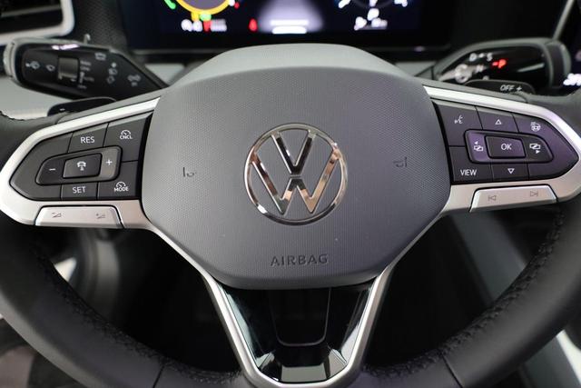 Volkswagen Passat Variant 1.5 TSI eHybrid 150 kW Business Business, AHK, Navi, Winterpaket, sofort 