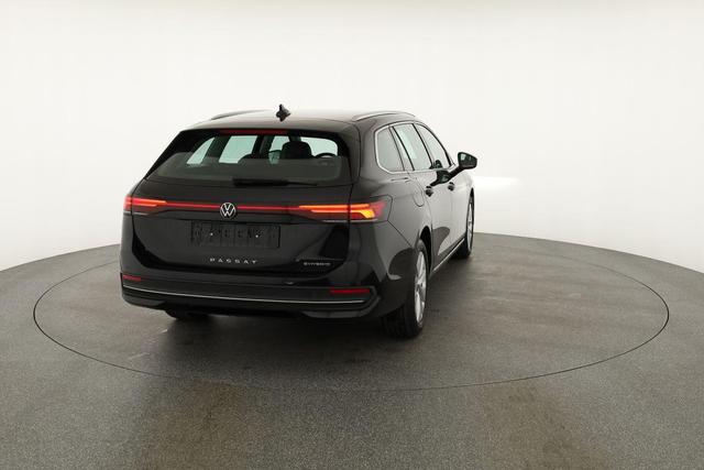 Volkswagen Passat Variant 1.5 TSI eHybrid 150 kW Business Business, AHK, Navi, Winterpaket, sofort 