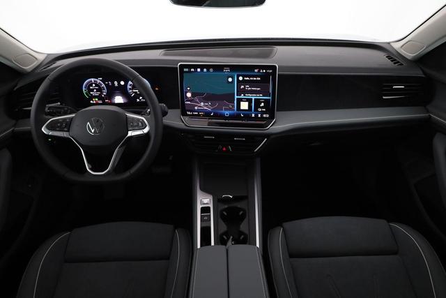 Volkswagen Passat Variant 1.5 TSI eHybrid 150 kW Business Business, AHK, Navi, Winterpaket, sofort 