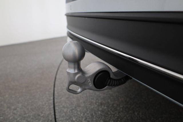 Volkswagen Passat Variant 1.5 TSI eHybrid 150 kW Business Business, AHK, Navi, Winterpaket, sofort 