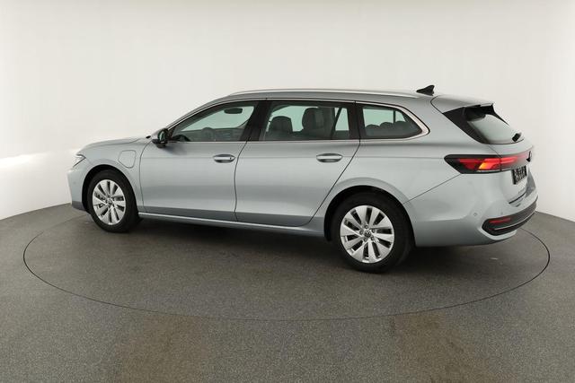 Volkswagen Passat Variant 1.5 TSI eHybrid 150 kW Business Business, AHK, Navi, Winterpaket, sofort 