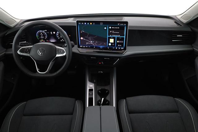 Volkswagen Passat Variant 1.5 TSI eHybrid 150 kW Business Business, HuD, 18-Zoll, Navi Pro, AHK, sofort 