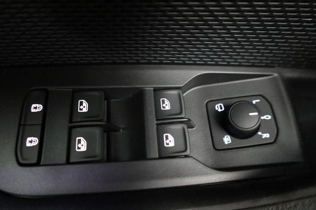 Skoda Octavia Combi RS 2.0 TSI DSG, Facelift, Pano, AHK, 19 Zoll, Canton, el. Klappe, Navi, Matrix, sofort 