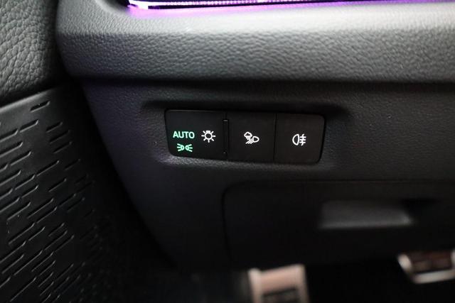 Skoda Octavia Combi RS 2.0 TSI DSG, Facelift, Pano, AHK, 19 Zoll, Canton, el. Klappe, Navi, Matrix, sofort 