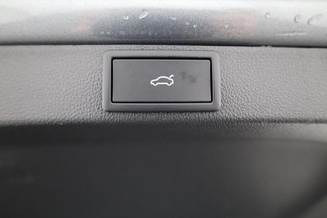 Skoda Octavia Combi RS 2.0 TSI DSG, Facelift, Pano, AHK, 19 Zoll, Canton, el. Klappe, Navi, Matrix, sofort 