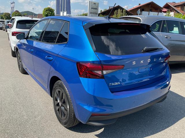 Skoda Fabia Selection 1.0 TSI 130 Jahre, Kamera. 15-Zoll schwarz, Winterpaket 