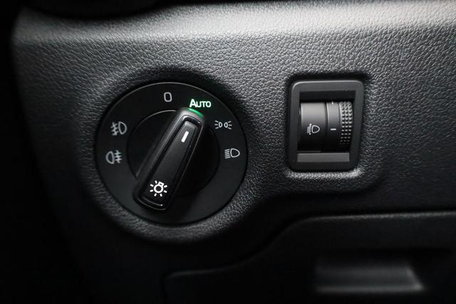 Skoda Fabia Selection 1.0 TSI Selection, AHK, LED, Sitzheizung, AppConnect 