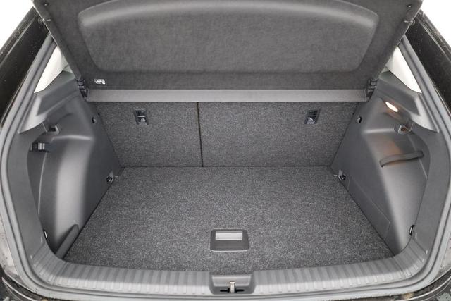 Skoda Fabia Selection 1.0 TSI Selection, AHK, LED, Sitzheizung, AppConnect 