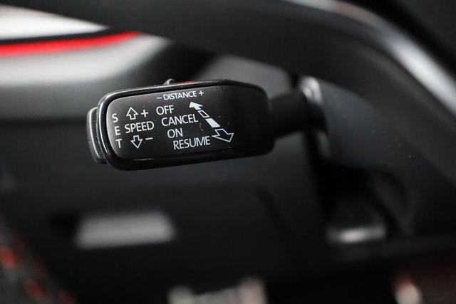 Skoda Octavia Combi RS 2.0 TSI DSG, Facelift, Pano, AHK, 19 Zoll, Canton, el. Klappe, Navi, Matrix, sofort 