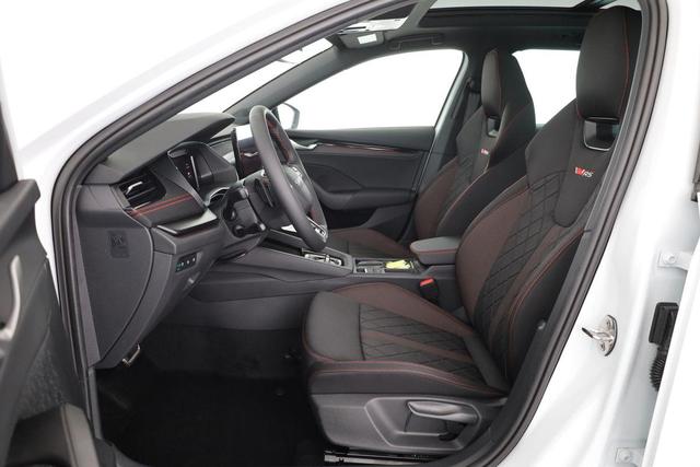 Skoda Octavia Combi RS 2.0 TSI DSG, Facelift, Pano, AHK, 19 Zoll, Canton, el. Klappe, Navi, Matrix, sofort 
