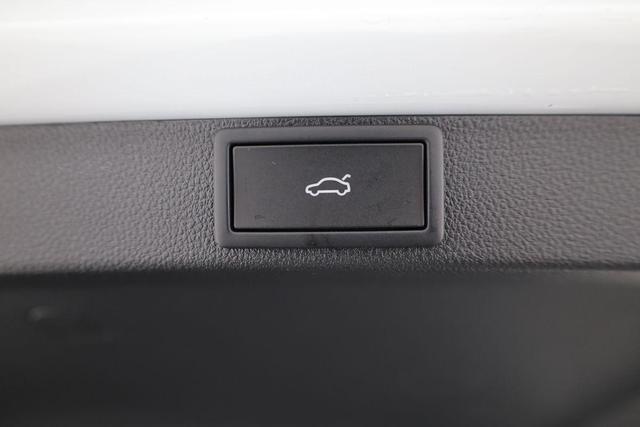 Skoda Octavia Combi RS 2.0 TSI DSG, Facelift, Pano, AHK, 19 Zoll, Canton, el. Klappe, Navi, Matrix, sofort 