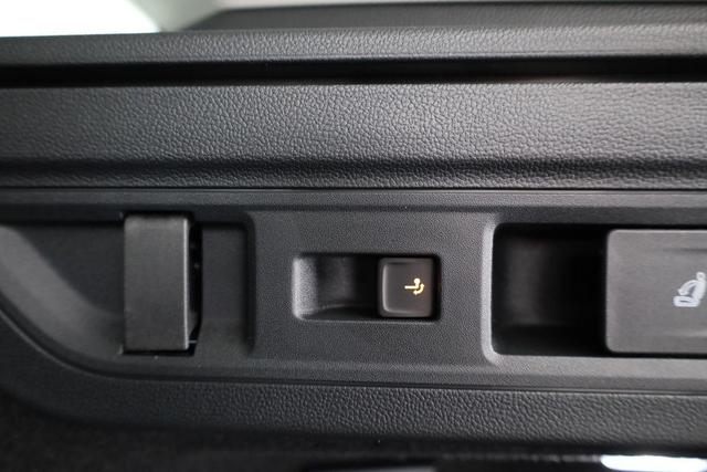 Volkswagen Passat Variant 1.5 TSI eHybrid 150 kW Business Business, AHK, Winter plus, Akustik, Navi, sofort 