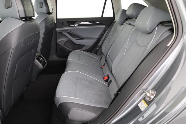 Volkswagen Passat Variant 1.5 TSI eHybrid 150 kW Business Business, IQ.Light, AHK, Winter plus, Akustik, Navi, sofort 