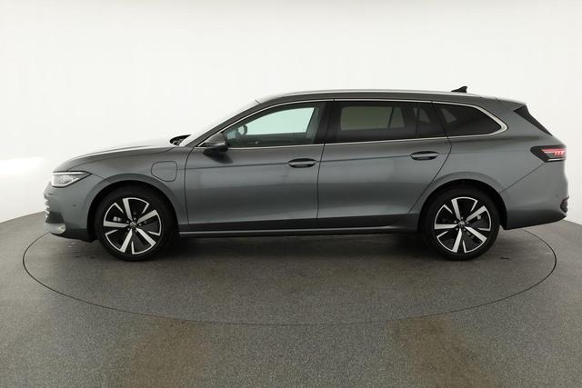 Volkswagen Passat Variant 1.5 TSI eHybrid 150 kW Business Business, IQ.Light, HuD, 18-Zoll, Navi Pro, AHK, sofort 