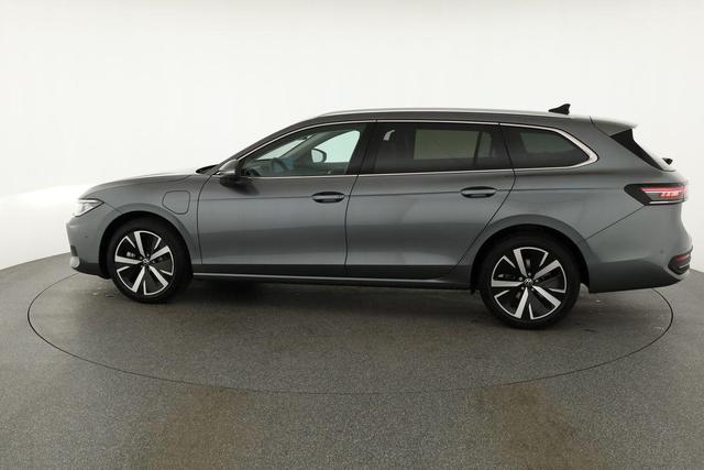 Volkswagen Passat Variant 1.5 TSI eHybrid 150 kW Business Business, IQ.Light, HuD, 18-Zoll, Navi Pro, AHK, sofort 