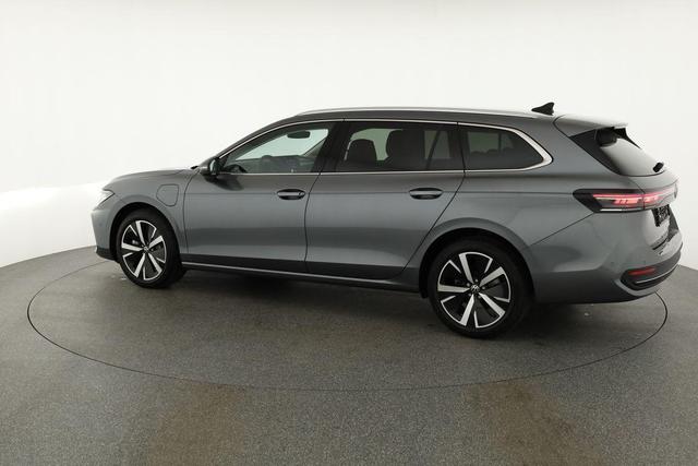 Volkswagen Passat Variant 1.5 TSI eHybrid 150 kW Business Business, IQ.Light, HuD, 18-Zoll, Navi Pro, AHK, sofort 