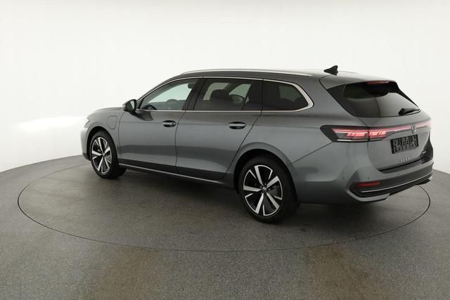 Volkswagen Passat Variant 1.5 TSI eHybrid 150 kW Business Business, IQ.Light, HuD, 18-Zoll, Navi Pro, AHK, sofort 