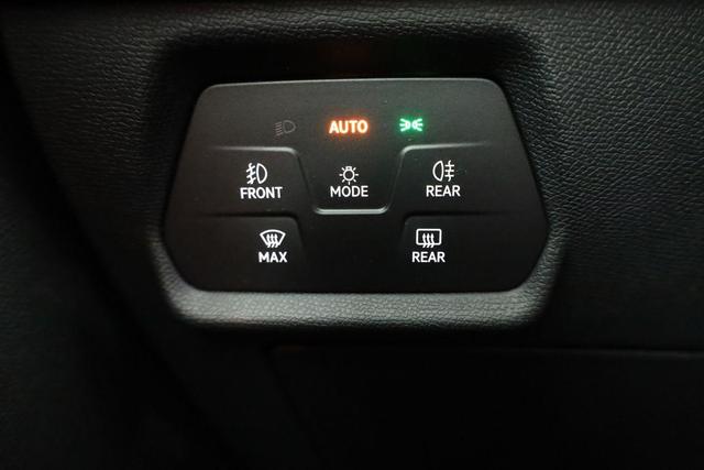 Cupra Leon Sportstourer 2.0 TSI 245 kW 4Drive VZ ST DSG 4Drive, AHK, Pano, el. Klappe, Navi 