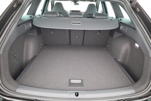 Cupra Leon Sportstourer 2.0 TSI 245 kW 4Drive VZ ST DSG 4Drive, AHK, Pano, el. Klappe, Navi 