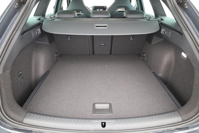 Cupra Leon Sportstourer 2.0 TSI 245 kW 4Drive VZ ST DSG 4Drive, AHK, Pano, el. Klappe, Navi 