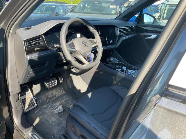 Volkswagen Touareg - 3.0 TSI eHybrid 340 kW 4Motion R 4M, 20-Zoll, Area, Pano, HuD, AHK, IQ.Light, Leder, Luft, 5-J Garantie