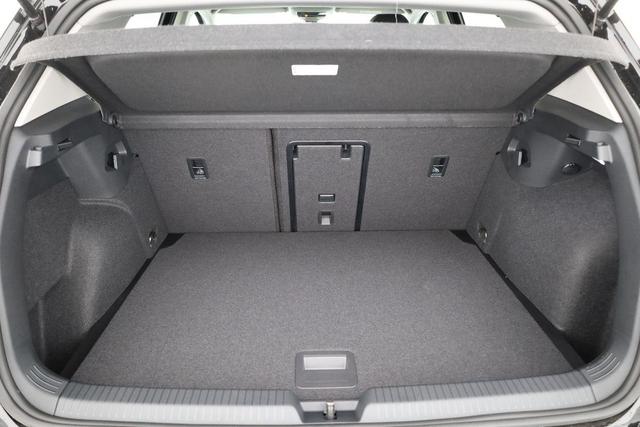 Volkswagen Golf VIII 1.5 TSI Life, Kamera, Ready2, Winterpaket, 3-J Garantie 
