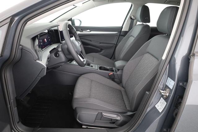Volkswagen Golf VIII 1.5 TSI Life, Kamera, Ready2, Winterpaket, 3-J Garantie 