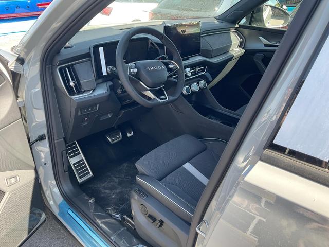 Skoda Kodiaq - 2.0 TDI 142kW 4x4 Sportline DSG Sportline, Pano, 20-Zoll, AHK, Navi, Matrix