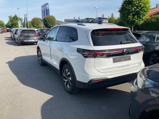 Volkswagen Tiguan 1.5 eTSI 110 kW Life DSG Life, Navi, AHK, easyOpen, LED-Plus, Kamera 