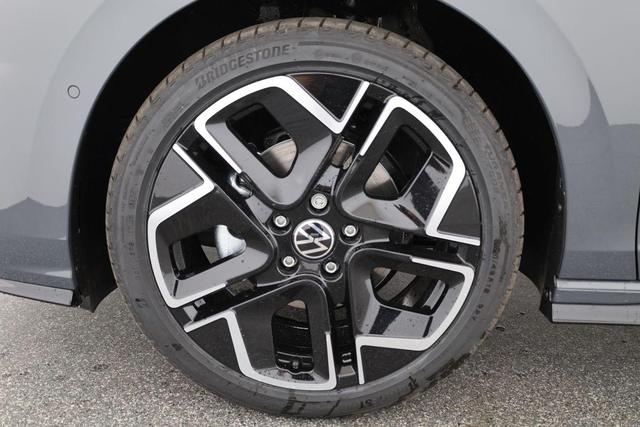 Volkswagen Golf 1.5 TSI 110 kW R-Line VIII Black, 18-Zoll, Kamera, LED-Plus, 3-J Garantie 