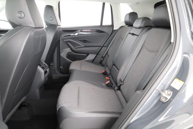 Volkswagen Tiguan 1.5 eTSI 110 kW Life DSG Life, Navi, AHK, easyOpen, LED-Plus, Kamera 