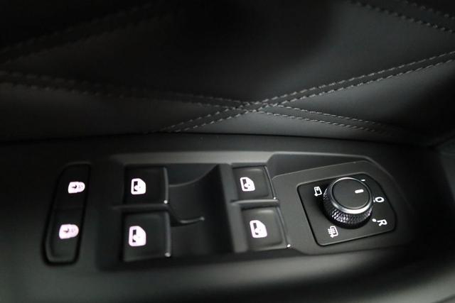 Volkswagen Touareg 3.0 TSI eHybrid 340 kW 4Motion R 4M, Pano, HuD, AHK, IQ.Light, Leder, Luft, 5-J Garantie 