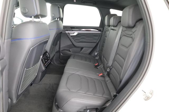 Volkswagen Touareg 3.0 TSI eHybrid 340 kW 4Motion R 4M, 22-Zoll, Area, Pano, HuD, AHK, IQ.Light, Leder, Luft, 5-J Garantie 