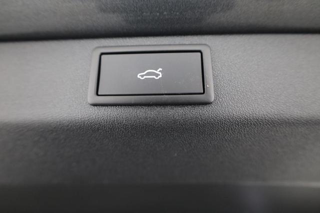 Skoda Elroq 85 Loft 85, AHK, Matrix, Navi, el. Klappe, Wärmepumpe 