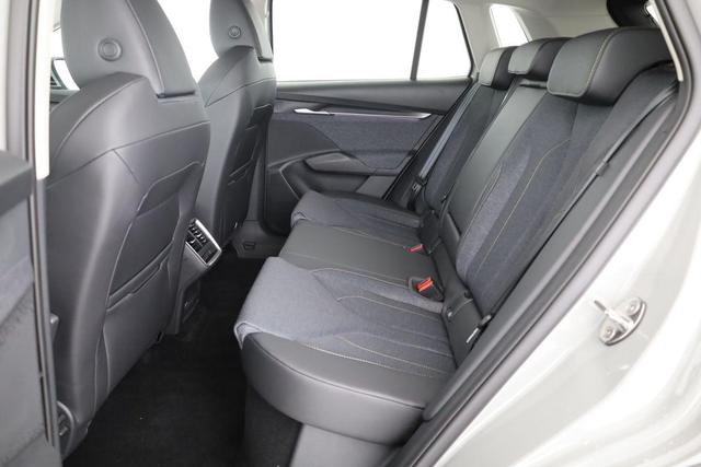 Skoda Elroq 85 Loft 85, AHK, Matrix, Navi, el. Klappe, Wärmepumpe 