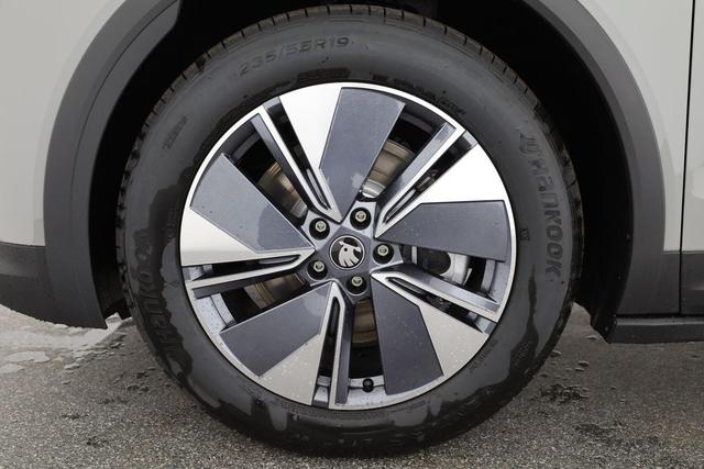 Skoda Elroq 85 Loft 85, AHK, HuD, Canton, AreaView, Matrix, Navi, Wärmepumpe 