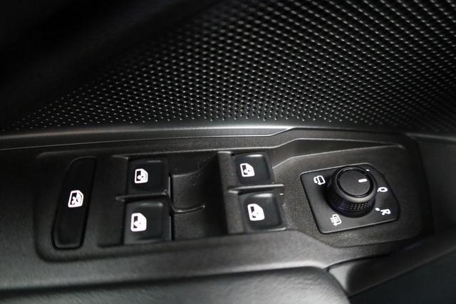 Volkswagen Tiguan 1.5 eTSI 110 kW Life DSG Life, Navi, AHK, easyOpen, LED-Plus, Kamera 