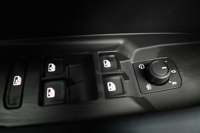 Cupra Terramar 1.5 eTSI 110 kW DSG, AHK, HuD, el. Klappe, Navi, 5-J Garantie 