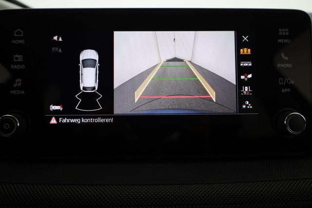 Skoda Fabia Selection 1.0 TSI 130 Jahre, Kamera. 15-Zoll schwarz, Winterpaket 